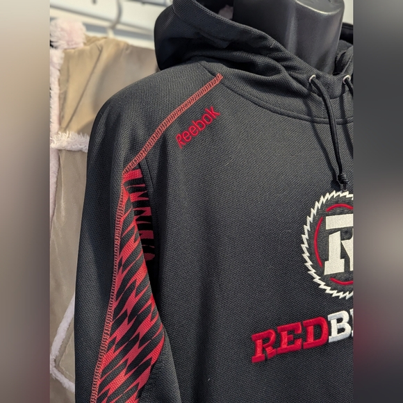 Ottawa Redblacks Black and Red Reebok Hoodie - Picture 5 of 11